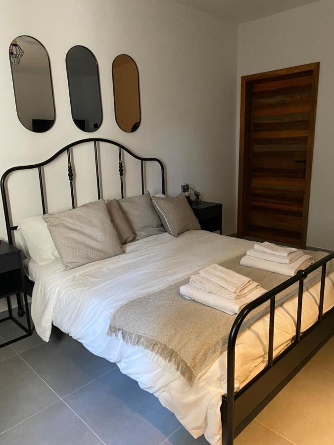 Il Vecchio Casale B&B Sedini Eksteriør bilde